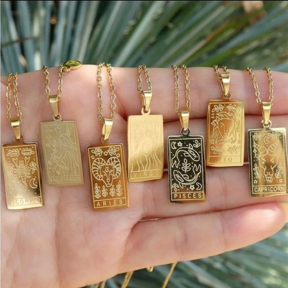 NEW 18K Gold Plated Scorpio Zodiac Sign Rectangle Pendant Necklace - Picture 7 of 7